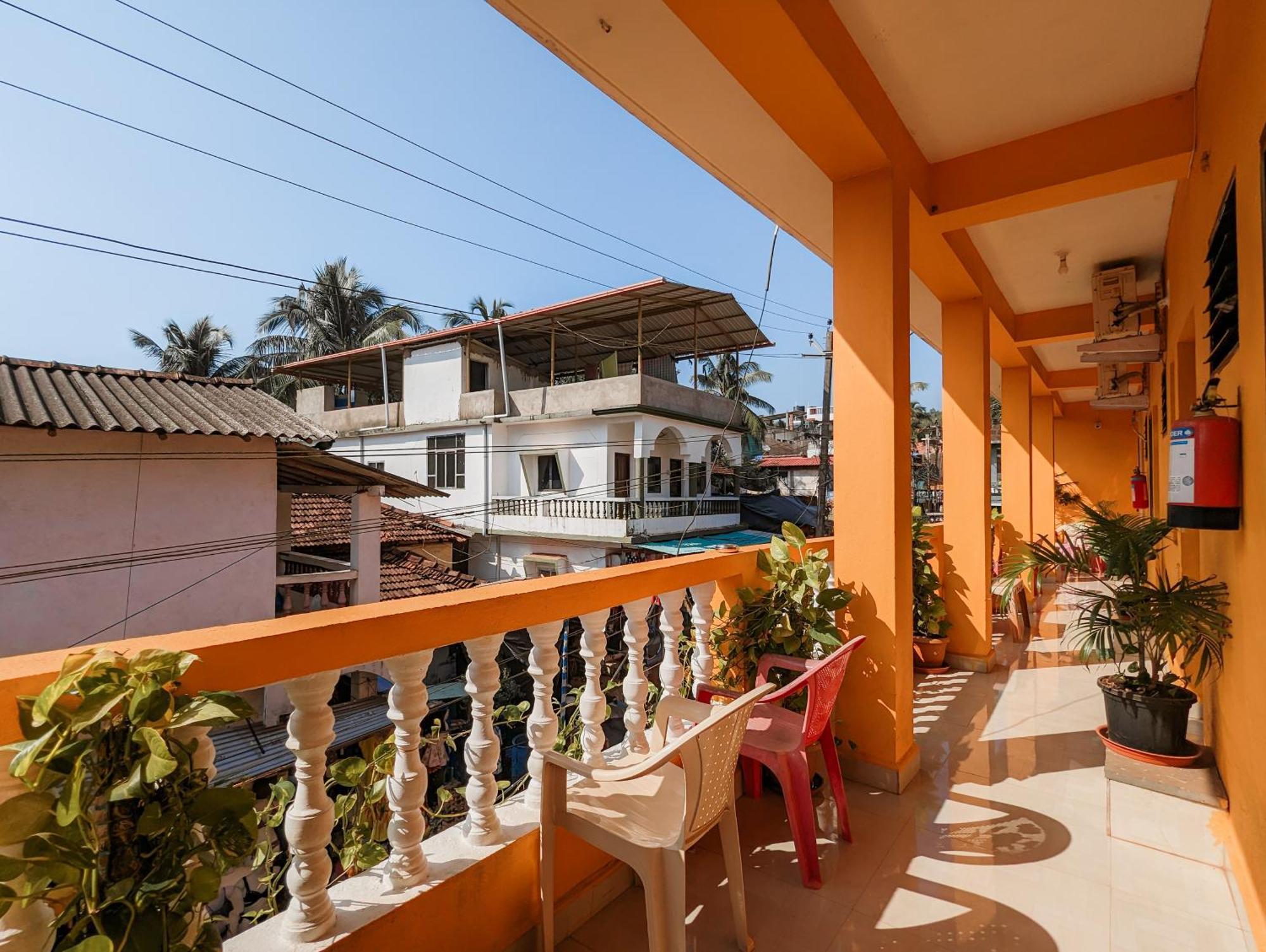 Krishna Guest House 阿姆波尔 外观 照片